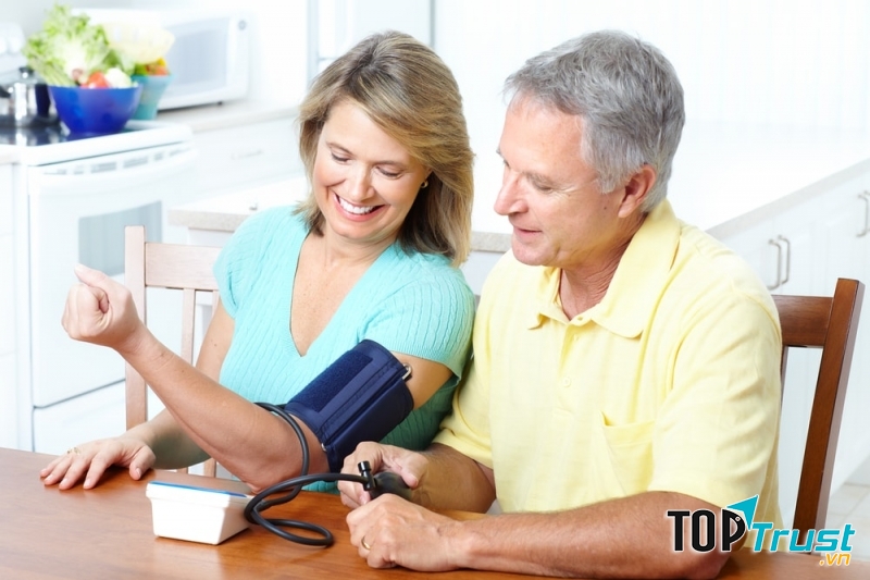 Cao huyết áp là căn bệnh thường gặp ở người cao tuổi.