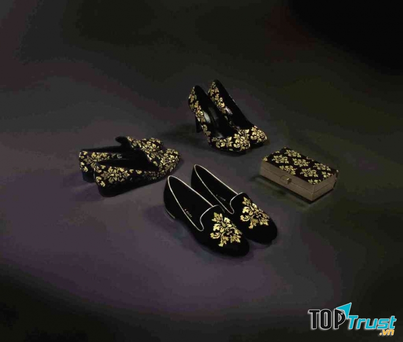 Giày thương hiệu Charles & Keith