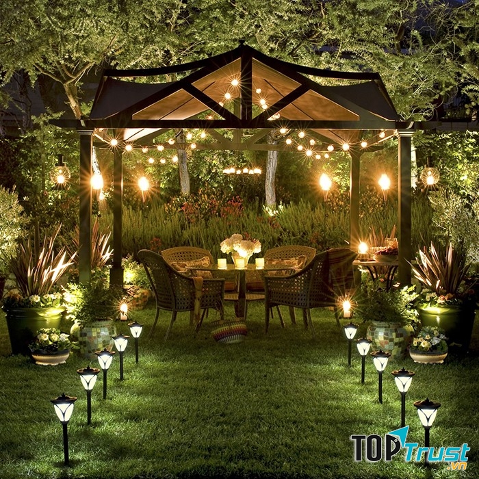 Thương hiệu đèn Casani