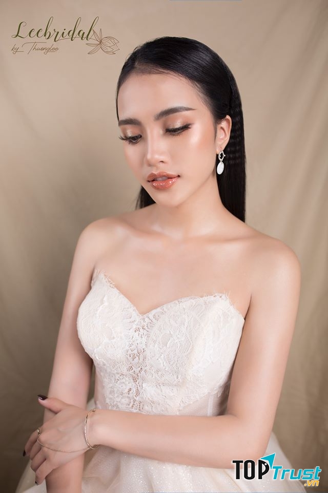 Thuong Lee Make-up