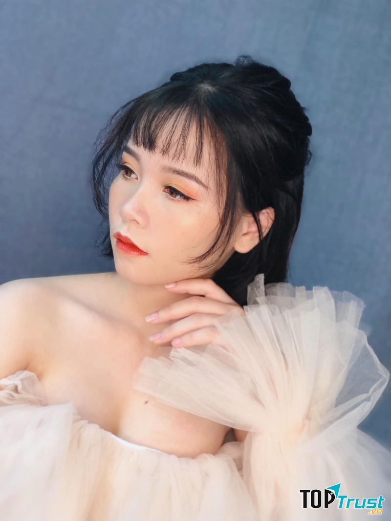 Thương Makeup Store