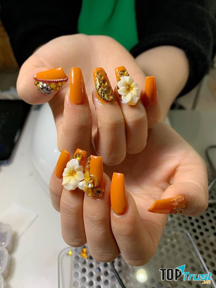 Thuong Nails