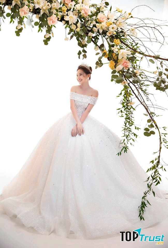 Thuy Bridal