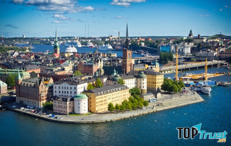 Tỉ lệ tội phạm thấp khiến người dân và khách du lịch cảm thấy an toàn khi ở Thụy Điển.