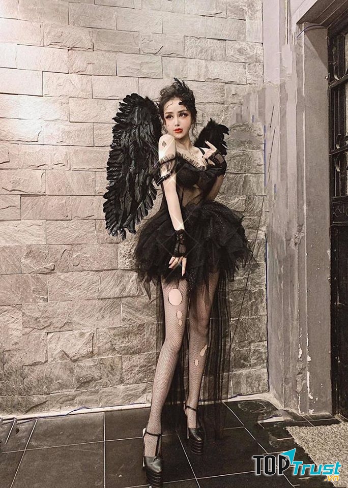 THUY DOLL Makeup Store