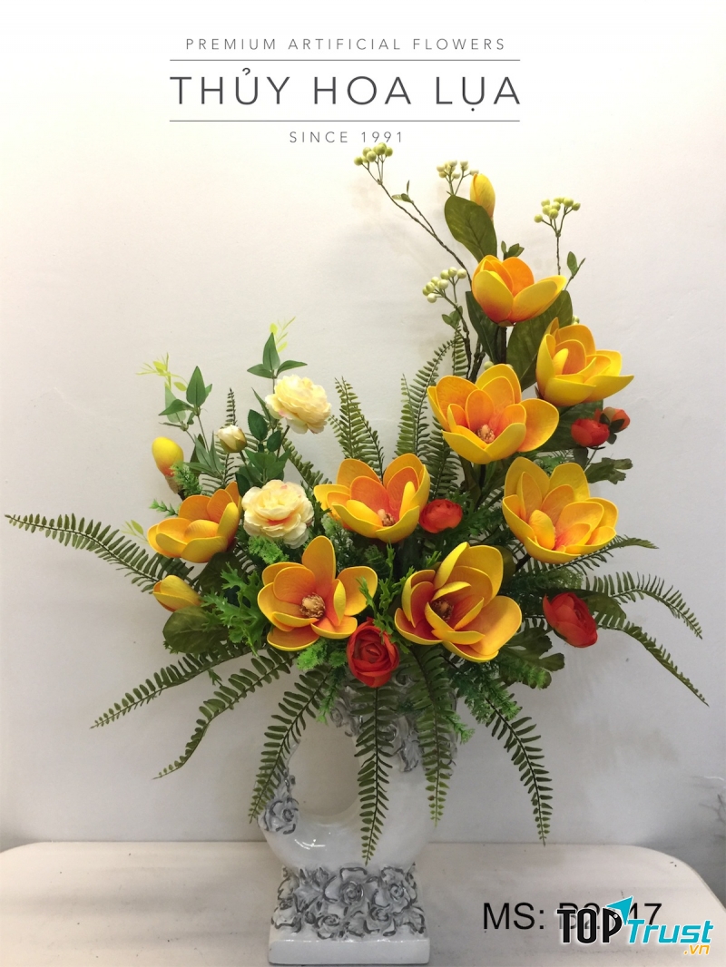 Bình hoa hồng nghệ thuật