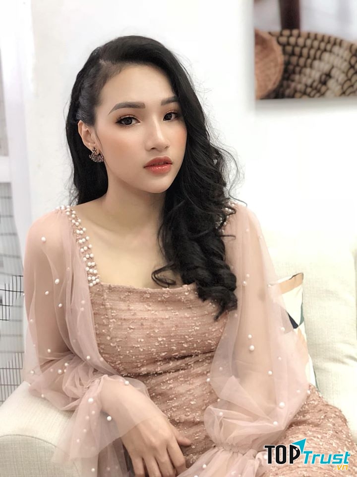 Thúy Nguyễn Makeup