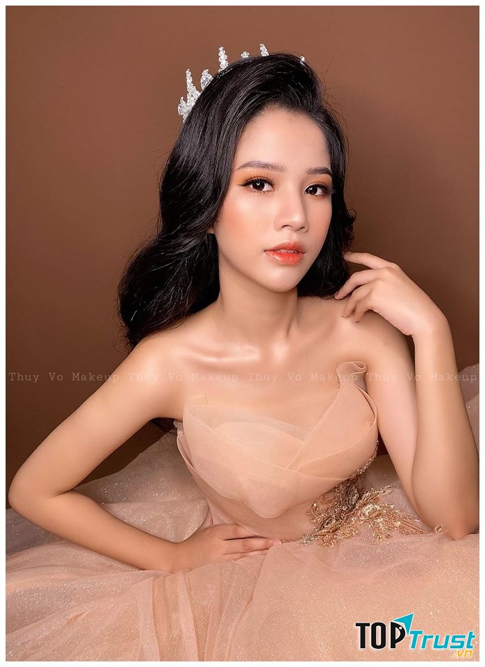Thùy Võ Make Up (Studio QueenLove)
