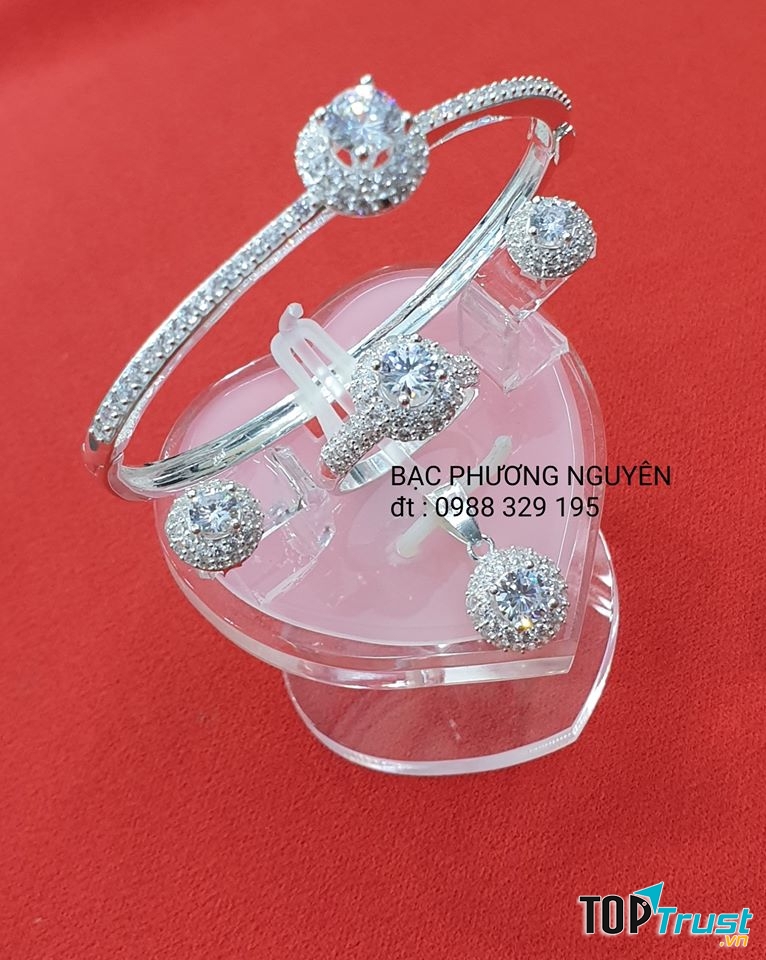 Tiệm bạc Phương Nguyên