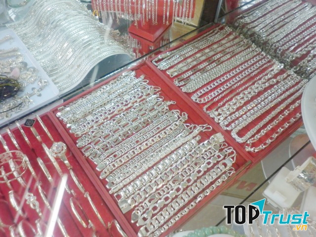 Tiệm bạc Trần Thanh