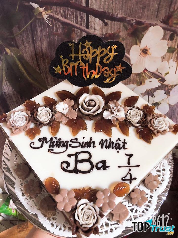 tiệm bánh Anh Đào luôn nhận được sự tin tưởng từ phụ huynh khi muốn đặt bánh sinh nhật cho con em mình.