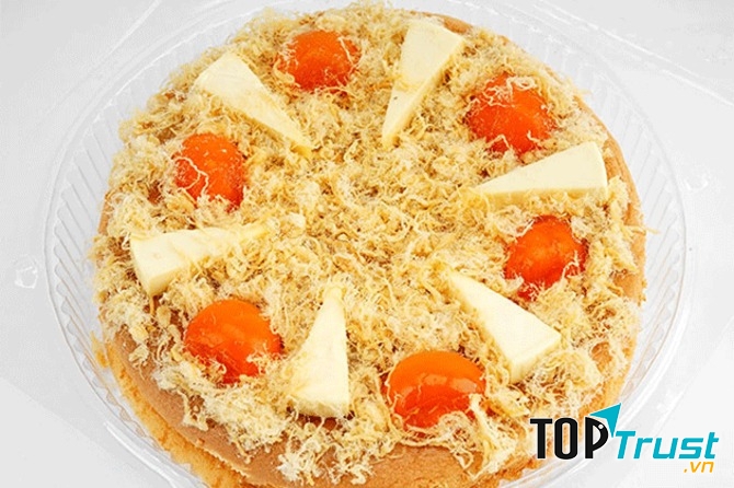 Tiệm bánh bông lan trứng muối Thanh Hang Le