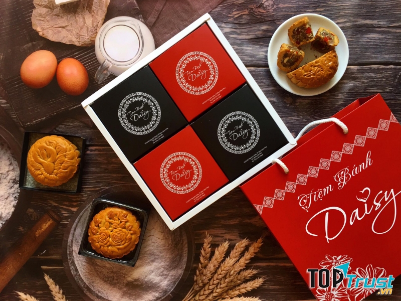 Bánh trung thu tại tiệm