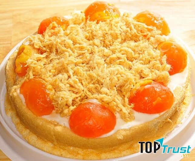 Bên cạnh đó tiệm bánh Hoàng Yến còn có bánh bông lang trứng muối