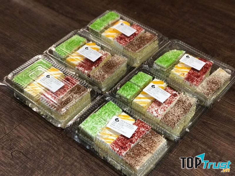 Tiệm bánh iT
