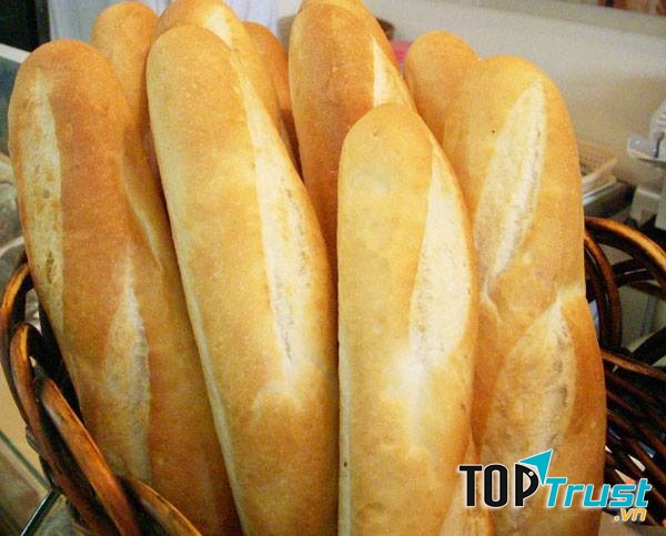 Tiệm Bánh Mì Những Chàng Trai - Lê Văn Khương