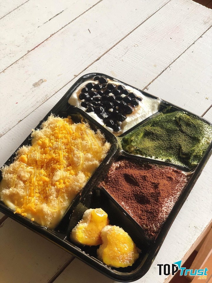 Thưởng thức nhiều loại bánh khác nhau chỉ với một set mix của Tiệm Bánh Nhỏ