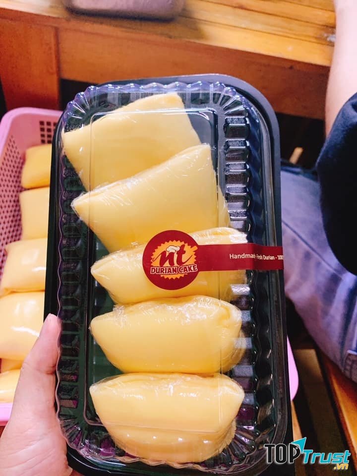 Bánh crepe sầu riêng nhà làm