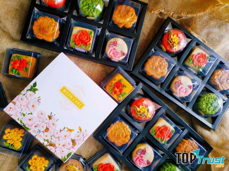 Có mẫu bánh trung thu mini nhỏ xinh.