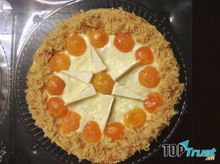 Bánh được phủ lớp phô mai béo ngậy