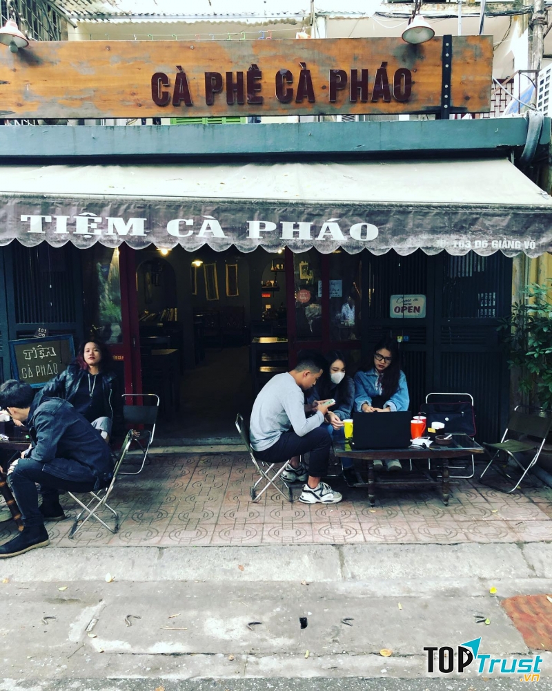 Một cái tên nghe thật đáng yêu giữa lòng Hà Nội, Cà Phê Cà Pháo