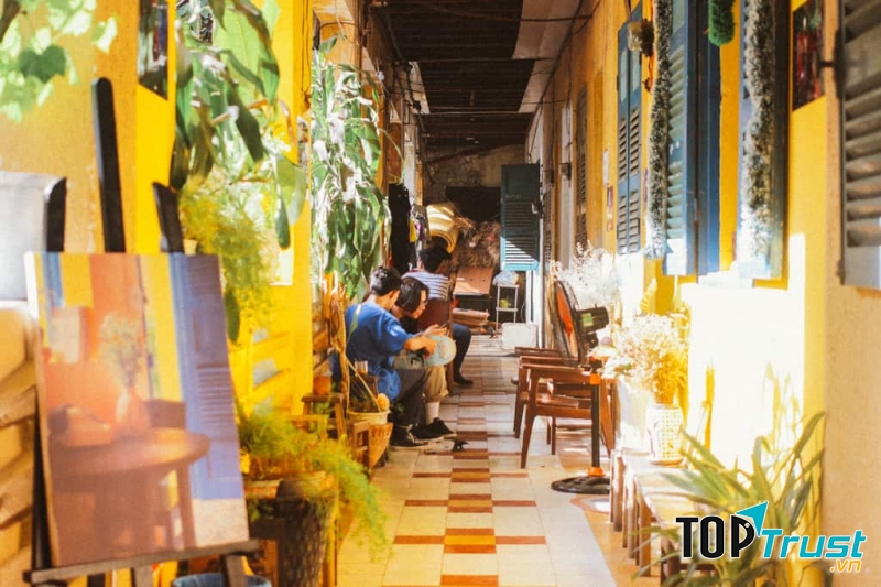 Tiệm cà phê Saigon Life