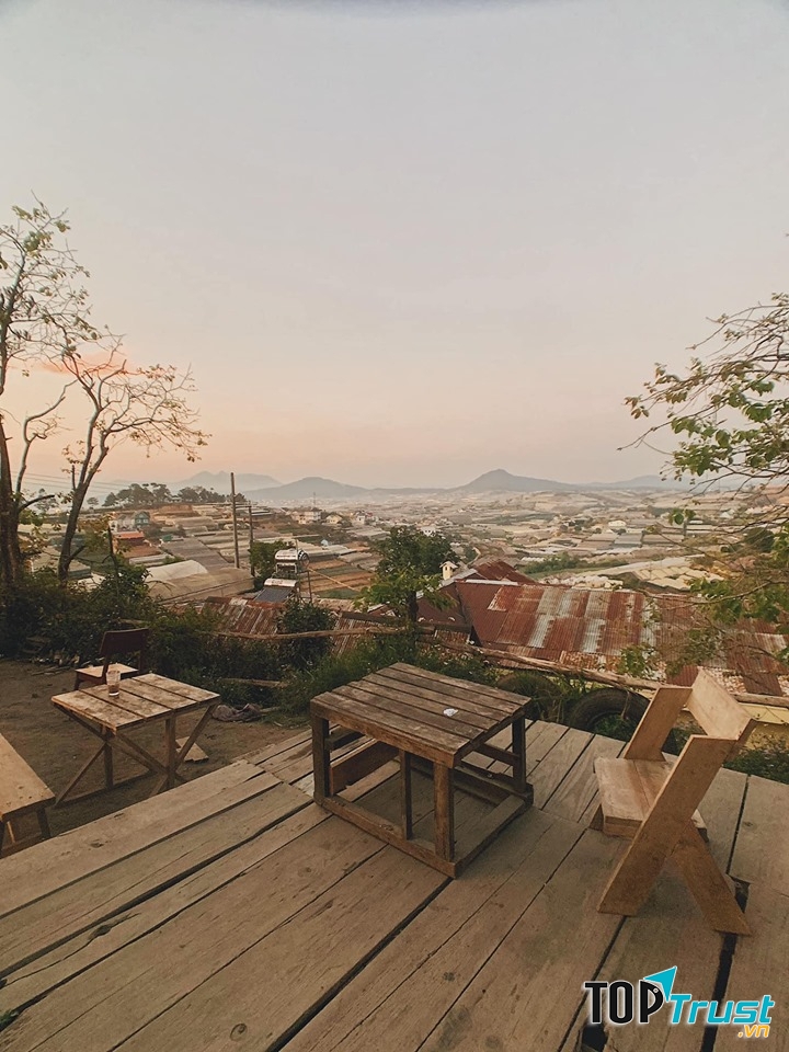 Tiệm cà phê Túi Mơ To