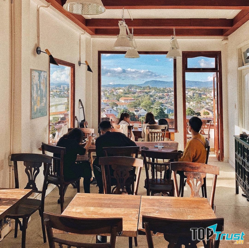 Không gian quán thơ mộng