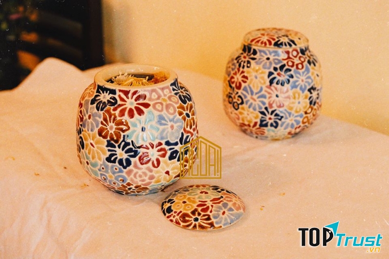 Tiệm gốm Nhà Của Ngoại