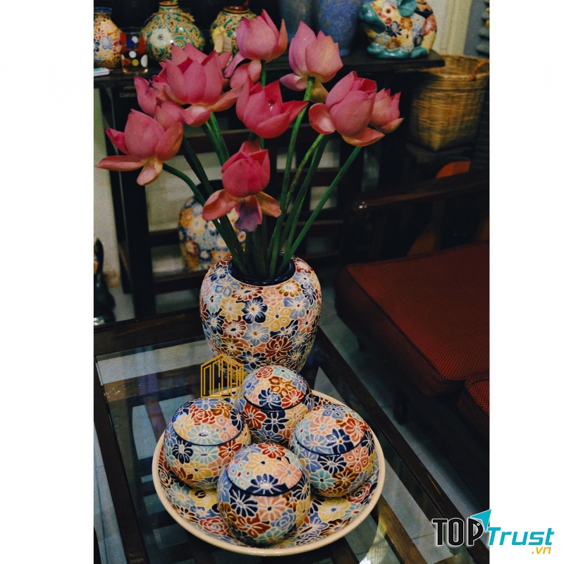 Tiệm gốm Nhà Của Ngoại