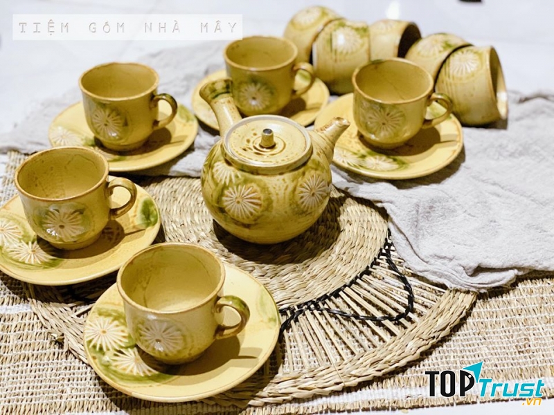 Tiệm Gốm Nhà Mây