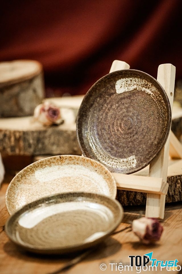 Tiệm gốm Peto