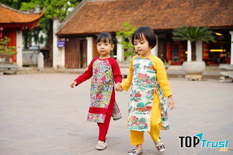 Áo dài cách tân tại tiệm may Cô Cải