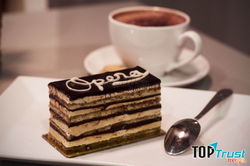 Ở Việt Nam, Paris Gateaux chính là địa điểm nổi tiếng nhất của các tín đồ bánh ngọt tìm đến