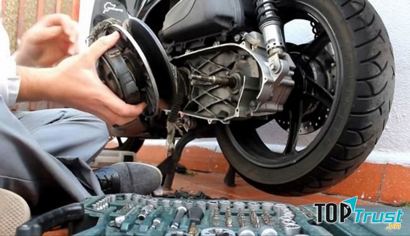 Tiệm sửa chữa xe máy Nhất Định