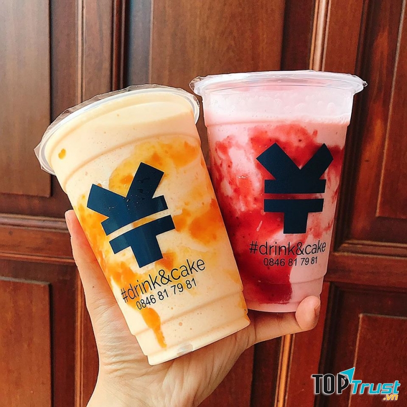 Thức uống luôn được yêu thích nhất là trà sữa với vô số các loại topping đặc biệt