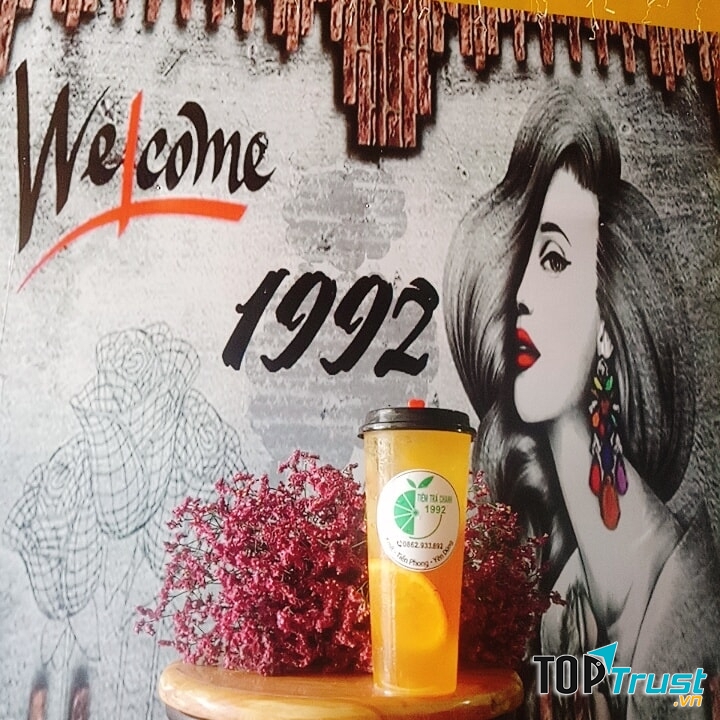 Góc sống ảo tại Tiệm Trà chanh 1992
