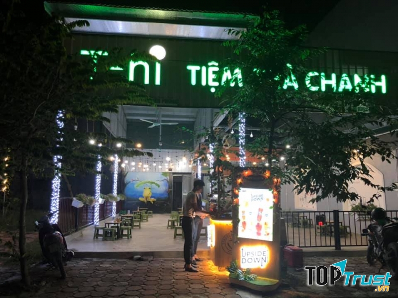 Tiệm trà chanh T-hi