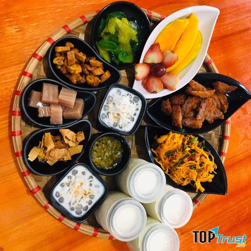 Tiệm trà tranh 68