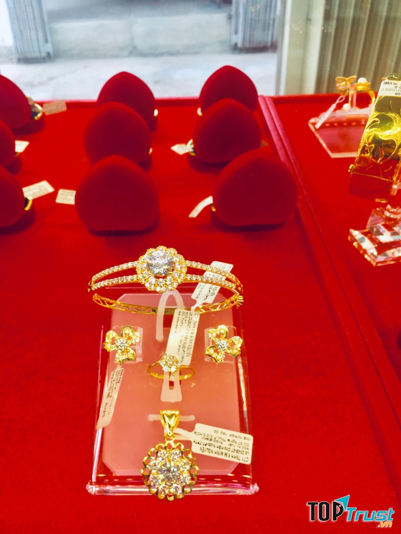 Tiệm Vàng Kim Minh Nguyên