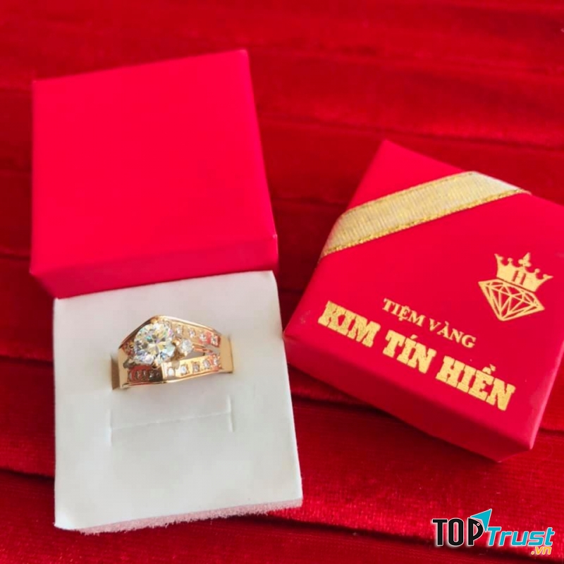 Mẫu nhẫn tại tiệm vàng Kim Tín Hiền