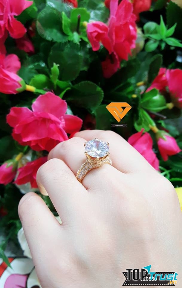 Tiệm vàng Trọng Nghĩa