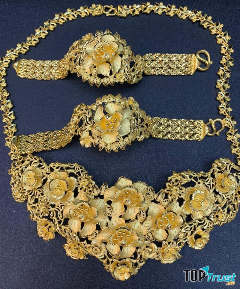 Bộ vàng cưới tại tiệm vàng Vương Tỷ 2