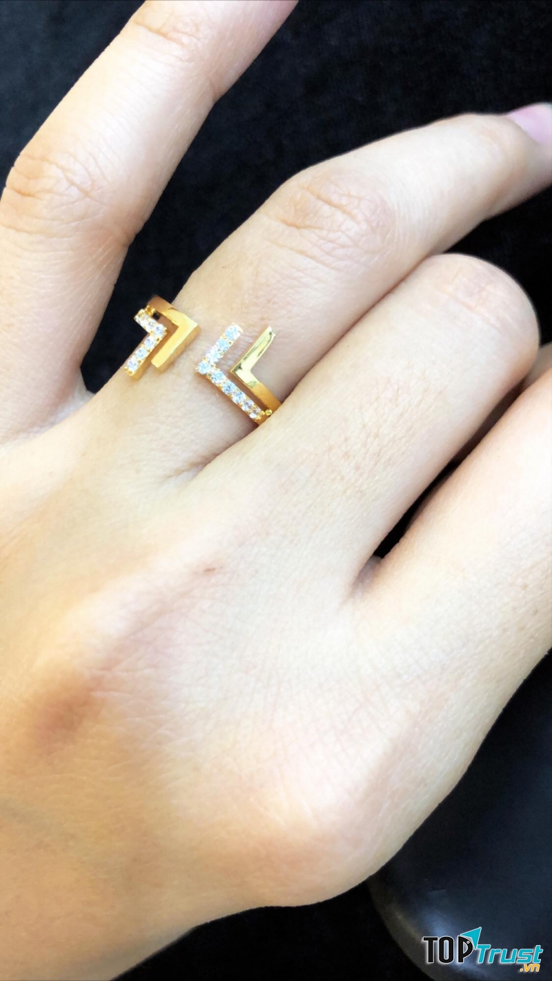 Tiệm Vàng Ý Ngọc