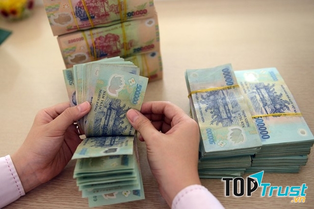 Bạn nên chọn quà biếu thay vì mừng tiền khi đến chơi nhà nàng