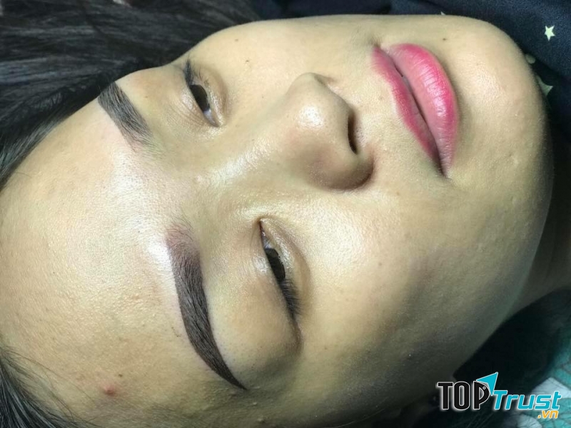 Tiền Phan phun xăm thẩm mỹ (Studio BB Thanh Tuyền)