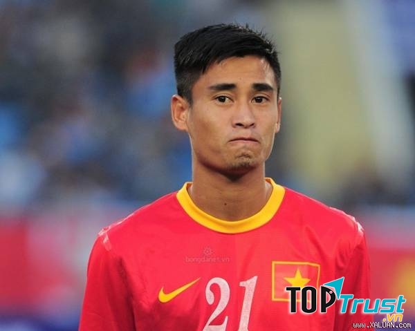 Tiền vệ Vũ Minh Tuấn, số áo 6