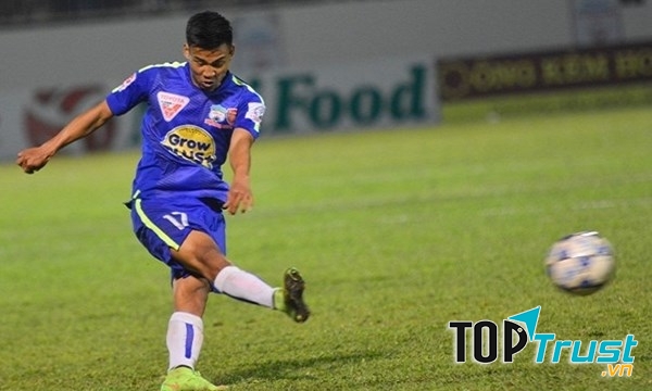 Tiền vệ Vũ Văn Thanh, số áo 17