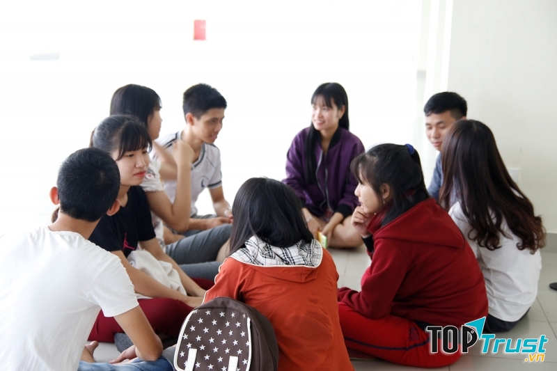 Cô gái có tiếng tăm không tốt