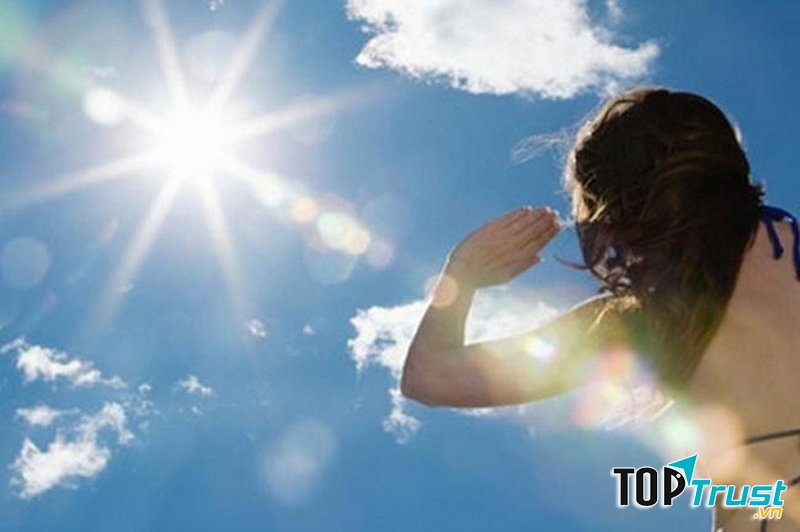 Mở cửa sổ buổi sáng để đón nắng